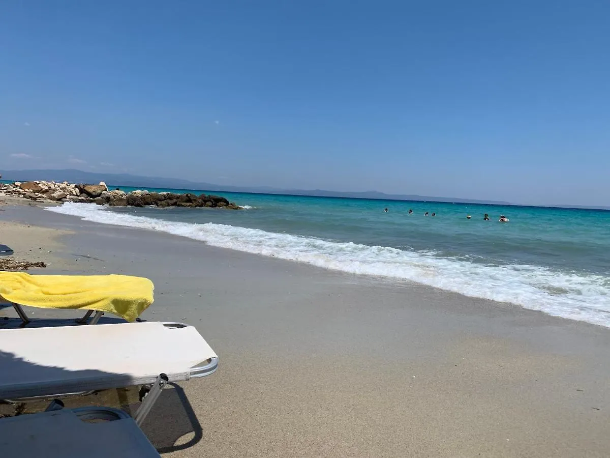 Villa Evita , Penthouse, 53M2 ,Athytos 450M From The Beach Afytos Holiday home