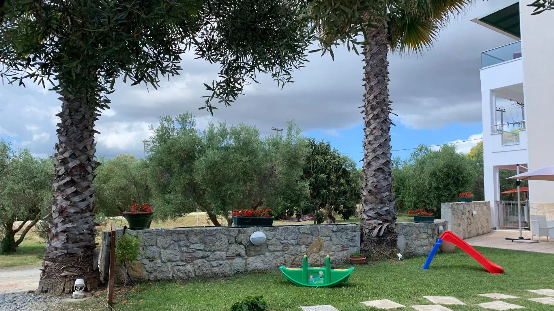 Villa Evita , Penthouse, 53M2 ,Athytos 450M From The Beach Afytos Holiday home